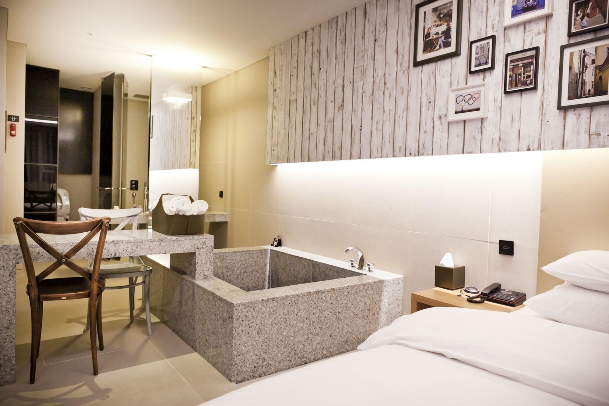 סיאול Hotel The Designers Hongdae מראה חיצוני תמונה