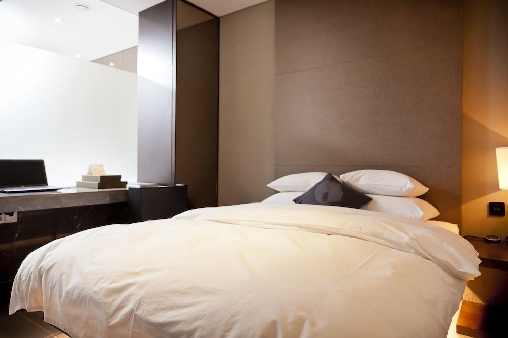 סיאול Hotel The Designers Hongdae מראה חיצוני תמונה
