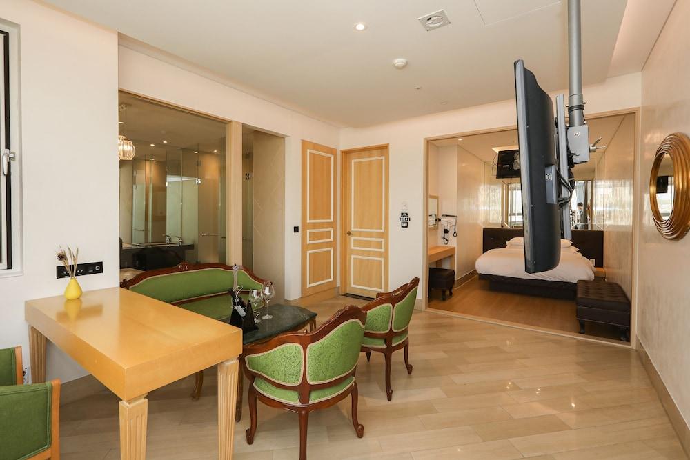 סיאול Hotel The Designers Hongdae מראה חיצוני תמונה